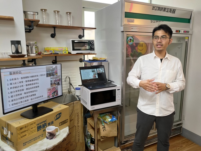 實物銀行主管說明業務推動概況圖片